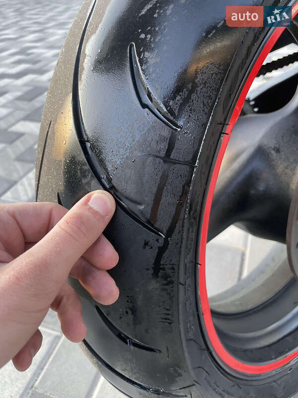 Спортбайк Honda CBR 600F4i 2001 в Каневі