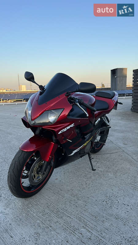 Спортбайк Honda CBR 600F4i 2002 в Києві фото 5 Спортбайк Honda CBR 600F4i 2002 в Києві