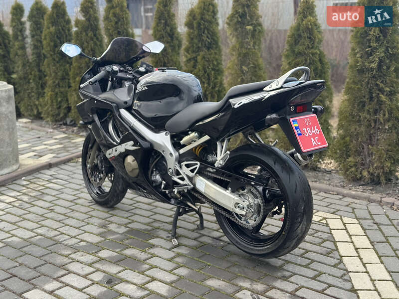 Мотоцикл Спорт-туризм Honda CBR 600F4i 2005 в Долині