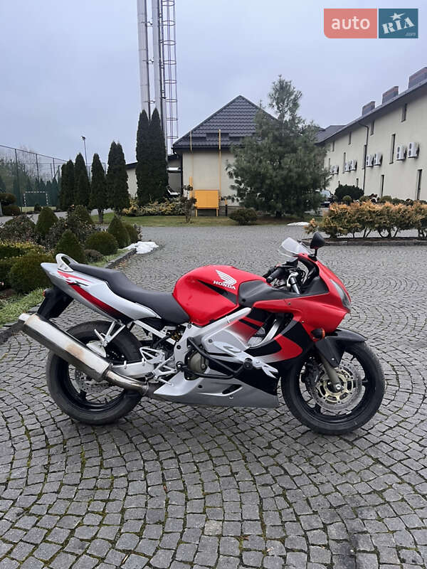 Спортбайк Honda CBR 600F4i 2003 в Жовкві