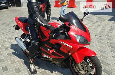 Спортбайк Honda CBR 600F 2001 в Полтаве