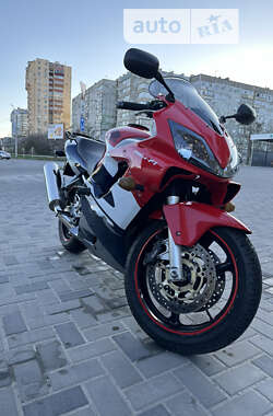 Мотоцикл Спорт-туризм Honda CBR 600F 2002 в Запорожье