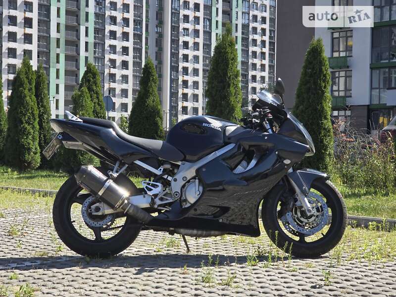 Спортбайк Honda CBR 600F 2003 в Киеве