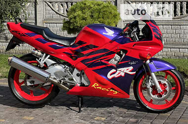 Спортбайк Honda CBR 600F 1993 в Буске