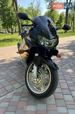 Спортбайк Honda CBR 600F 1999 в 