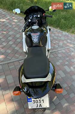 Спортбайк Honda CBR 600F 1999 в 