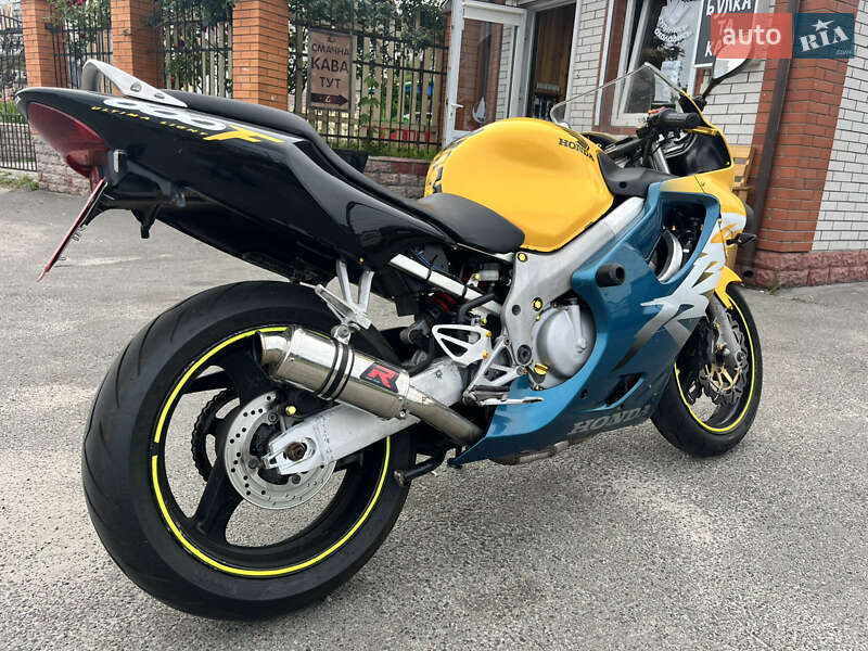 Спортбайк Honda CBR 600F 1999 в Києві