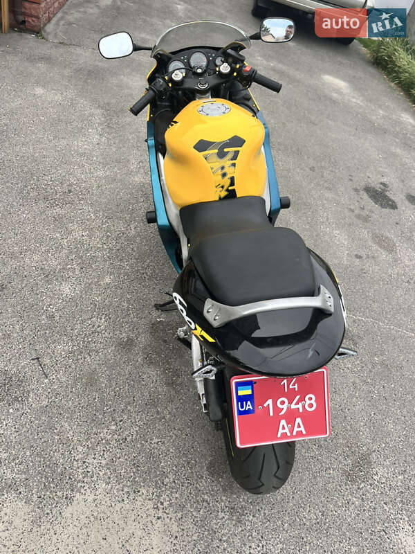 Спортбайк Honda CBR 600F 1999 в Києві