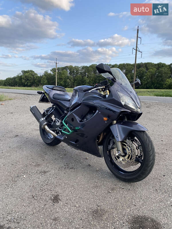 Спортбайк Honda CBR 600F 2001 в Кропивницькому