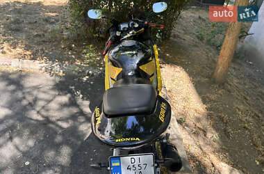 Мотоцикл Спорт-туризм Honda CBR 600F 2002 в 