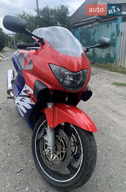 Спортбайк Honda CBR 600F 1999 в Дергачах