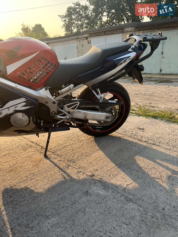 Мотоцикл Спорт-туризм Honda CBR 600F 2001 в Павлограде фото 10 Мотоцикл Спорт-туризм Honda CBR 600F 2001 в Павлограде