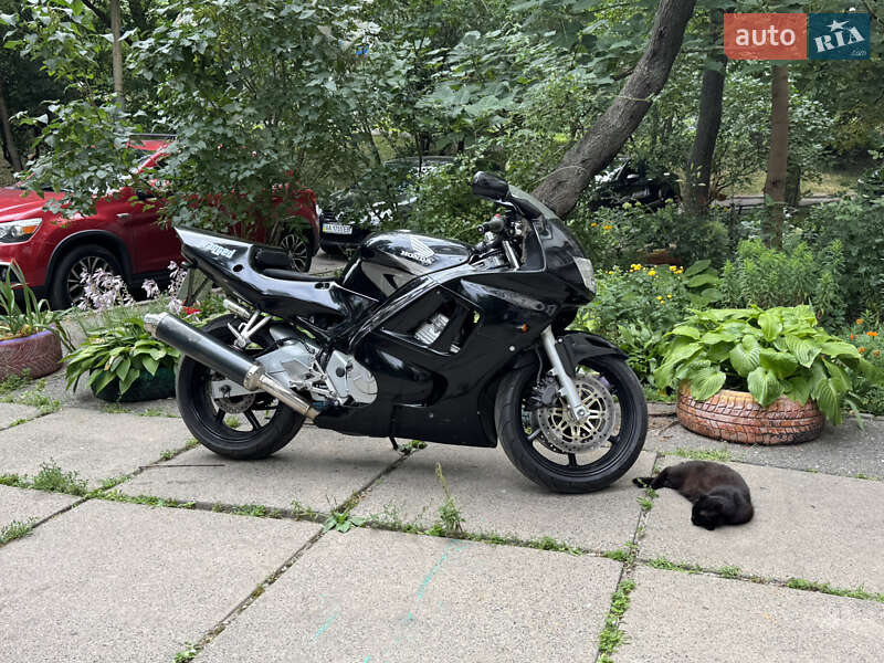 Спортбайк Honda CBR 600F 1998 в Києві