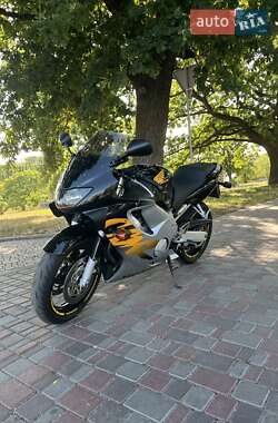 Спортбайк Honda CBR 600F 2000 в Кропивницком