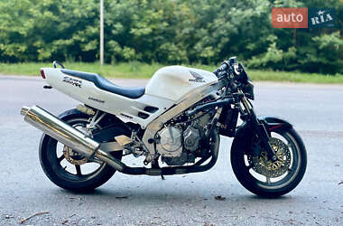 Спортбайк Honda CBR 600F 1997 в Бишеві