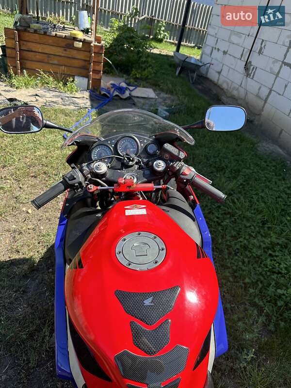 Мотоцикл Спорт-туризм Honda CBR 600F 1999 в Карловке