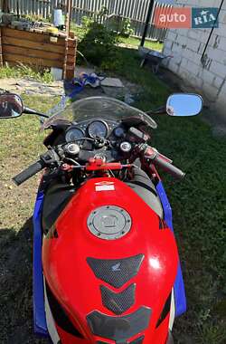 Мотоцикл Спорт-туризм Honda CBR 600F 1999 в 