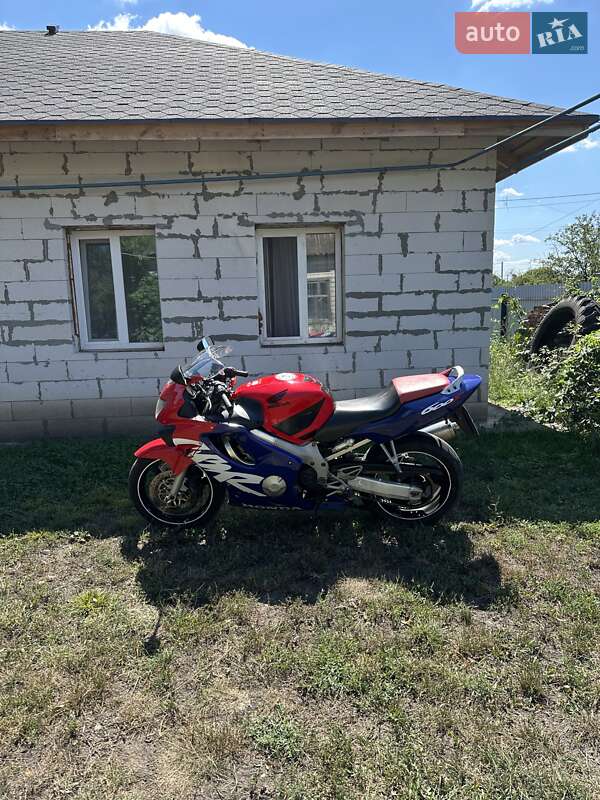 Мотоцикл Спорт-туризм Honda CBR 600F 1999 в Карловке