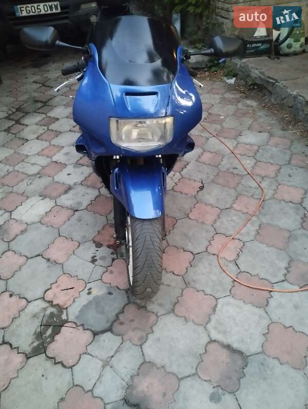 Мотоцикл Без обтекателей (Naked bike) Honda CBR 600F 1991 в 
