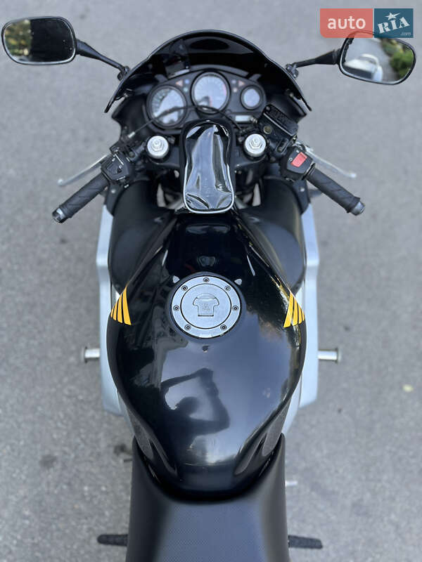Спортбайк Honda CBR 600F 1999 в Павлограді фото 17 Спортбайк Honda CBR 600F 1999 в Павлограді