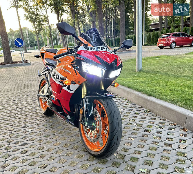 Спортбайк Honda CBR 600RR 2013 в Харькове