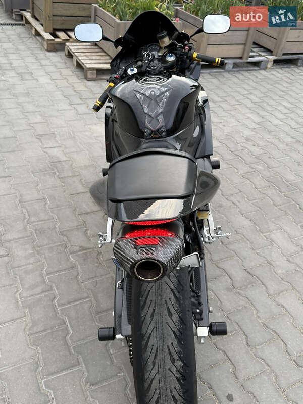 Спортбайк Honda CBR 600RR 2012 в Одессе