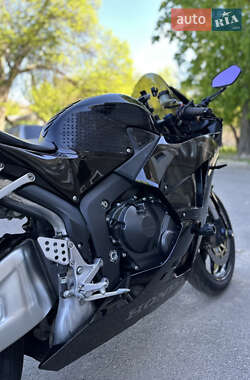 Спортбайк Honda CBR 600RR 2013 в 