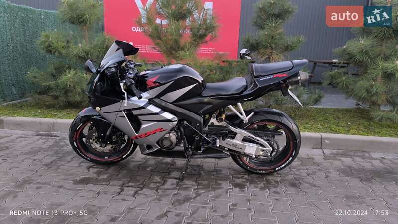 Спортбайк Honda CBR 600RR 2005 в Яготине