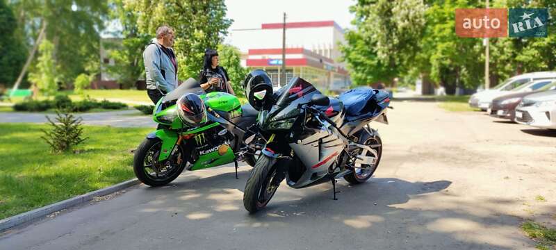 Спортбайк Honda CBR 600RR 2005 в Яготине
