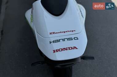 Спортбайк Honda CBR 600RR 2010 в 