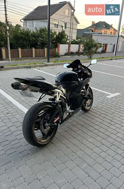 Спортбайк Honda CBR 600RR 2012 в 
