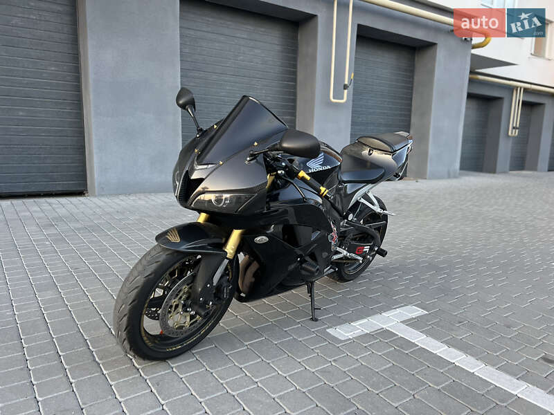 Спортбайк Honda CBR 600RR 2012 в Виннице