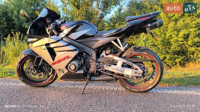 Honda CBR 600RR 2005