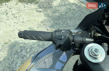 Спортбайк Honda CBR 600RR 2003 в 
