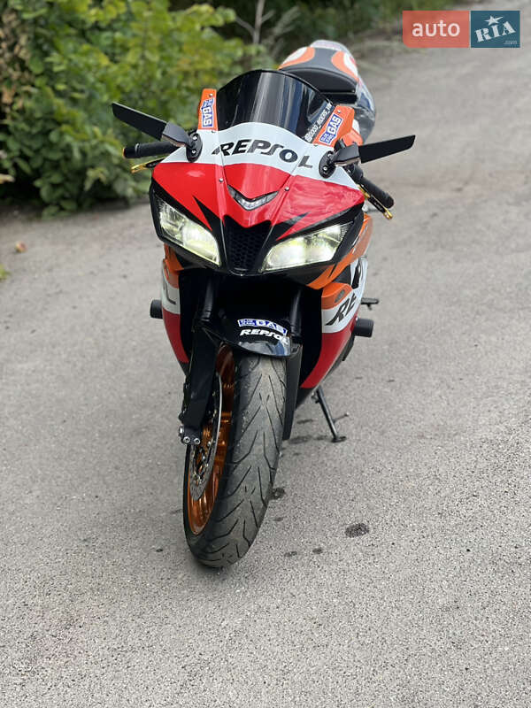 Спортбайк Honda CBR 600RR 2007 в Немирові