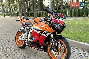 Спортбайк Honda CBR 600RR 2013 в Харькове