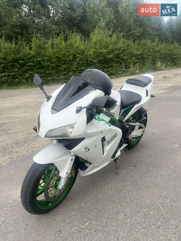 Спортбайк Honda CBR 600RR 2004 в Золочеві фото 4 Спортбайк Honda CBR 600RR 2004 в Золочеві