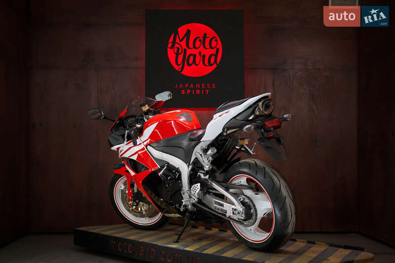 Спортбайк Honda CBR 600RR 2012 в Дніпрі