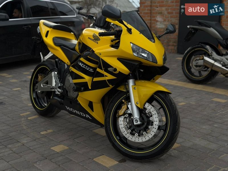 Honda CBR 600RR 2004