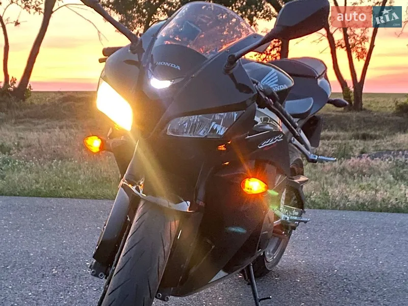 Honda CBR 600RR 2007 VIN JH2PC40A68M103263 фото оголошення 4 з 38