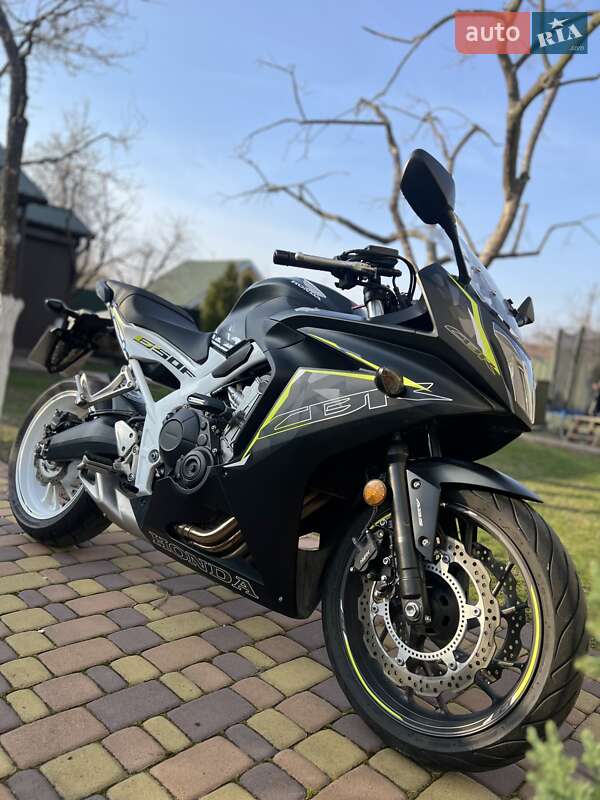 Мотоцикл Спорт-туризм Honda CBR 650F 2016 в Киеве