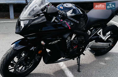 Мотоцикл Спорт-туризм Honda CBR 650F 2015 в 