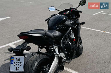 Мотоцикл Спорт-туризм Honda CBR 650F 2015 в 