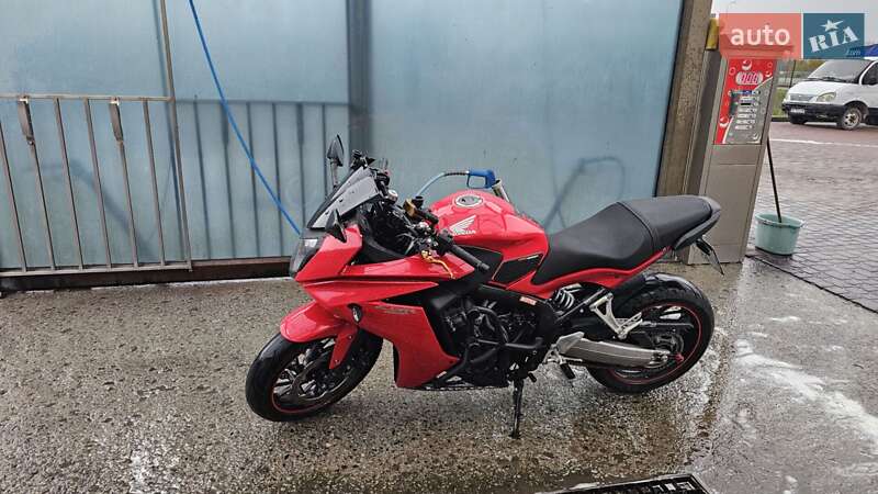 Мотоцикл Спорт-туризм Honda CBR 650F 2014 в Дніпрі