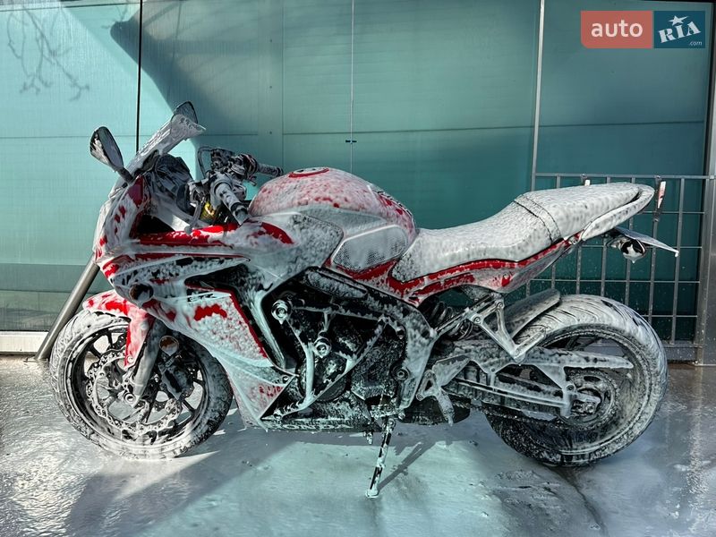 Мотоцикл Спорт-туризм Honda CBR 650F 2017 в Киеве фото 15 Мотоцикл Спорт-туризм Honda CBR 650F 2017 в Киеве
