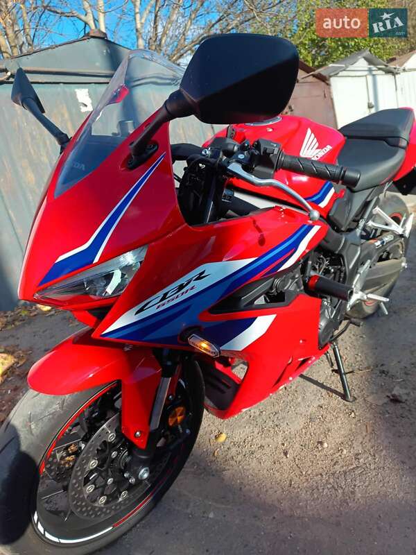 Спортбайк Honda CBR 650R 2024 в Полтаве