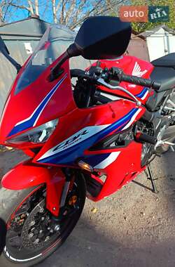 Спортбайк Honda CBR 650R 2024 в Полтаве