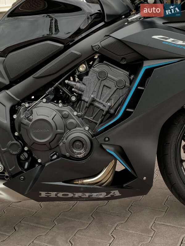 Спортбайк Honda CBR 650R 2023 в Софиевской Борщаговке