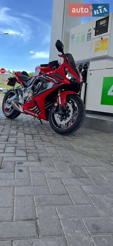 Мотоцикл Классик Honda CBR 650R 2022 в Черновцах
