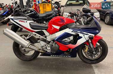Спортбайк Honda CBR 929RR 2000 в 